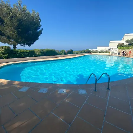 Superbe T2 44m2 - Grande Terrasse Vue Panoramique Exceptionnelle Piscine - Parking Bandol