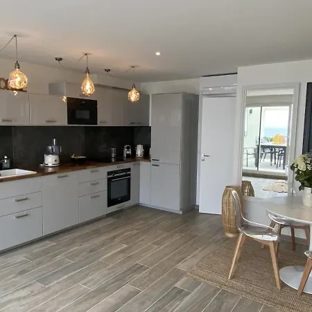 Superbe T2 44m2 - Grande Terrasse Vue Panoramique Exceptionnelle Piscine - Parking