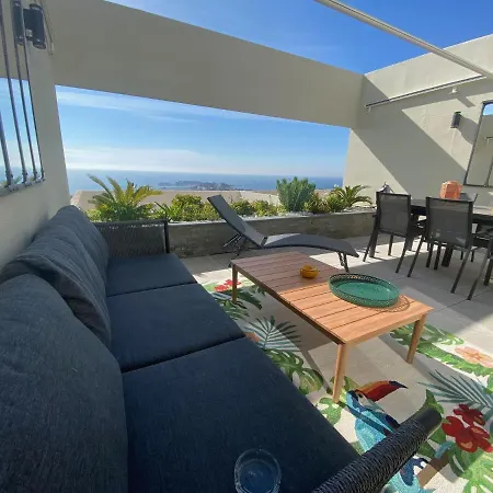 Superbe T2 44m2 - Grande Terrasse Vue Panoramique Exceptionnelle Piscine - Parking *