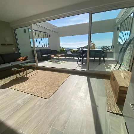 Superbe T2 44m2 - Grande Terrasse Vue Panoramique Exceptionnelle Piscine - Parking