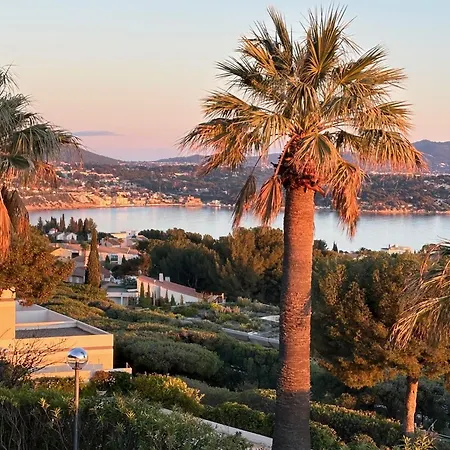 Superbe T2 44m2 - Grande Terrasse Vue Panoramique Exceptionnelle Piscine - Parking Apartment *