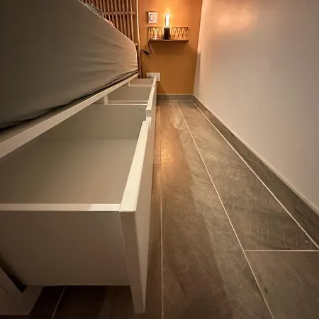 Les Katikias باندول